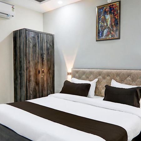 Super Townhouse Gls International Hotel Lucknow Exterior foto