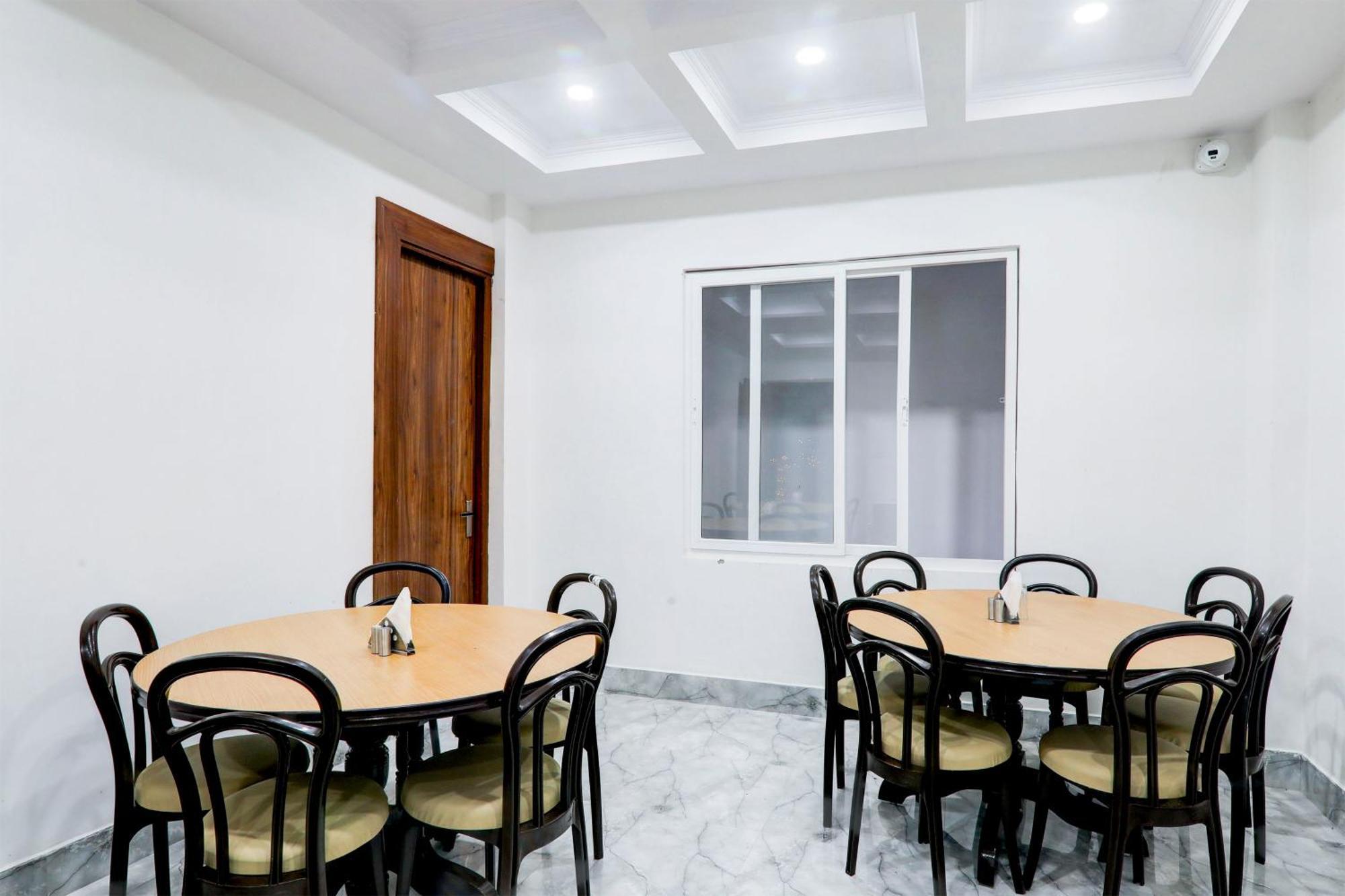Super Townhouse Gls International Hotel Lucknow Exterior foto