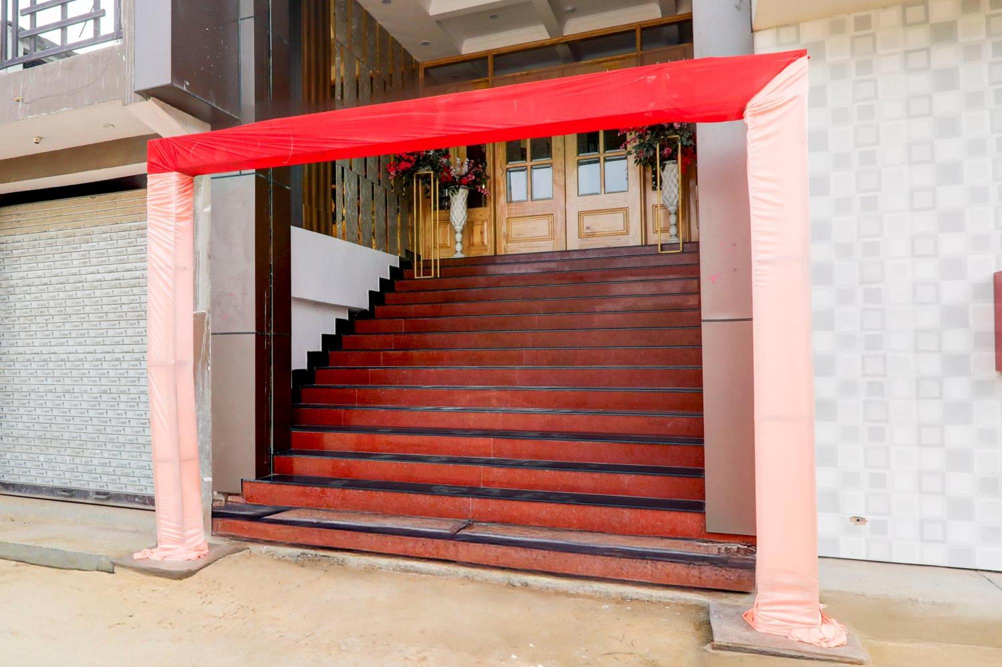 Super Townhouse Gls International Hotel Lucknow Exterior foto